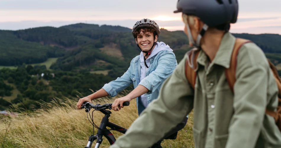Outdoor Things to Do in Costa Mesa: Parks, Trails & Activities